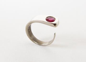 Engagement Ring - Red Ruby and 9ct White Gold : $500