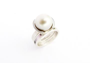 Wedding Set White Gold with Tahitian Pearl with Mother of Pearl Inlay
