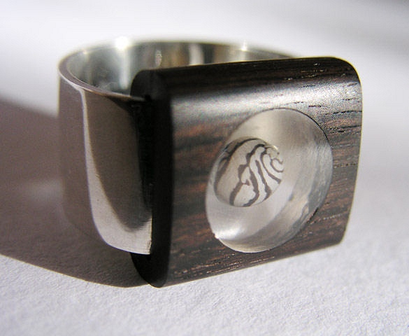 Retro Ring Ebony, Silver & Zebra shell : $100