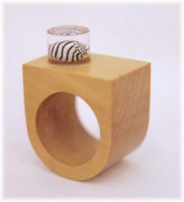 Ring Piquia Amarello with Zebra shell : $30